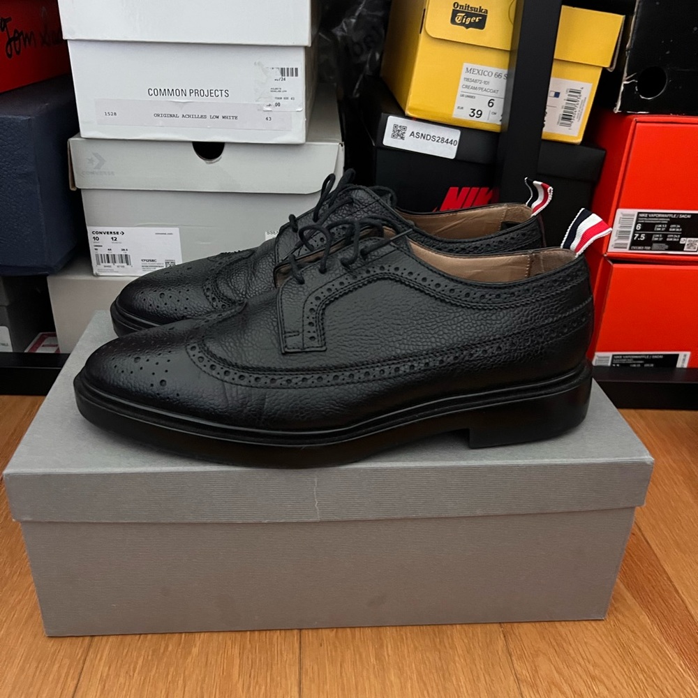 Thom Brown Long Wing